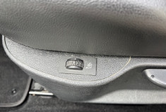 Peugeot 207 CC feline 1.6 HDi FAP 112 cv origine France / GPS / SIEGES CHAUFFANT / TEL /  ALARME