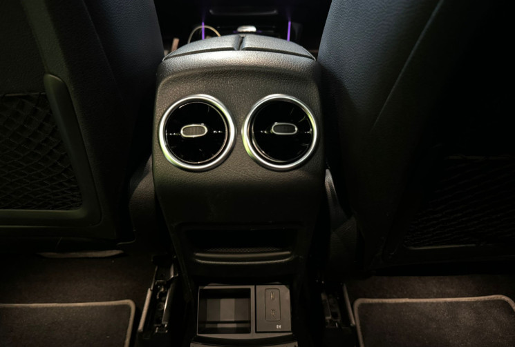 Mercedes GLB 250 AMG LINE 4-MATIC 7PL SUIVI MERCEDES  * TOIT OUVRANT/ SIEGES CHAUFFANT / BURMESTER Mercedes GLB 250 AMG LINE 4-MATIC 7PL SUIVI MERCEDES  * TOIT OUVRANT/ SIEGES CHAUFFANT / BURMESTER