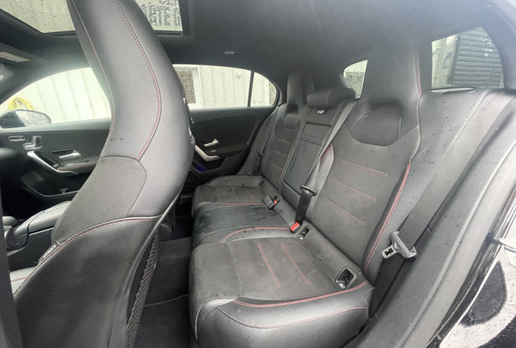 Mercedes Classe A Classe A 200 d 150 ch AMG Line 8G-DCT/Caméra de recul/Toit Ouvrant/ Cuir/Alcantara