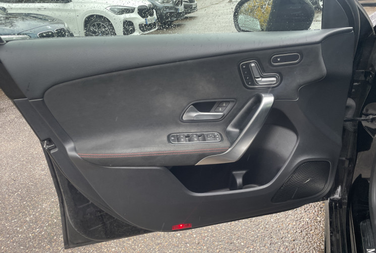 Mercedes Classe A Classe A 200 d 150 ch AMG Line 8G-DCT/Caméra de recul/Toit Ouvrant/ Cuir/Alcantara
