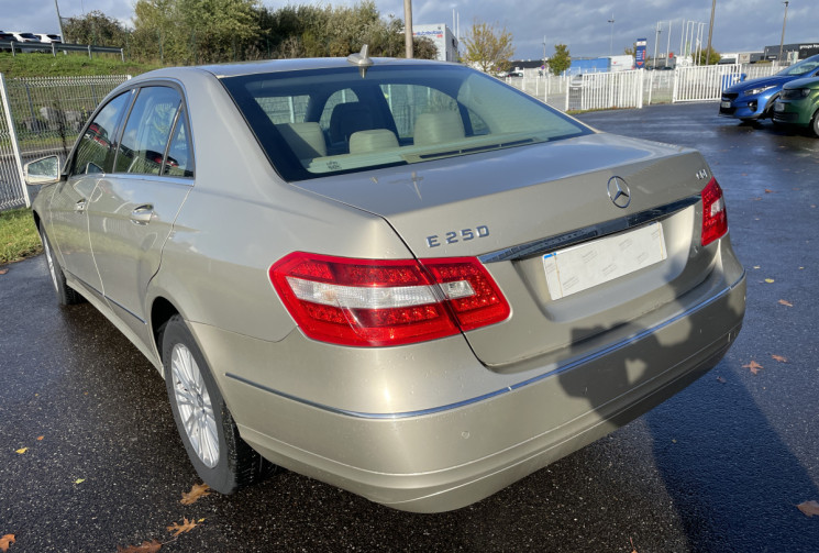 Mercedes CLASSE E 250 CDi 2.1  16V BVA BLUE EFFIENCY 204 CV 130550 KMS