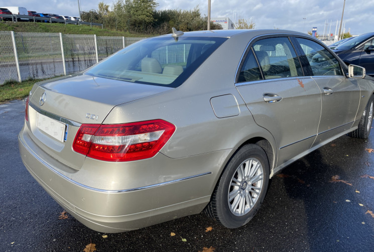 Mercedes CLASSE E 250 CDi 2.1  16V BVA BLUE EFFIENCY 204 CV 130550 KMS