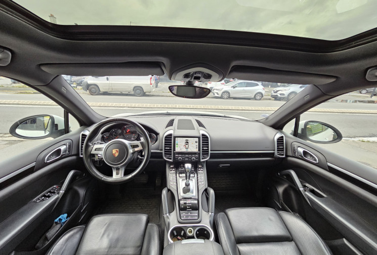 Porsche Cayenne 3.0 v6 