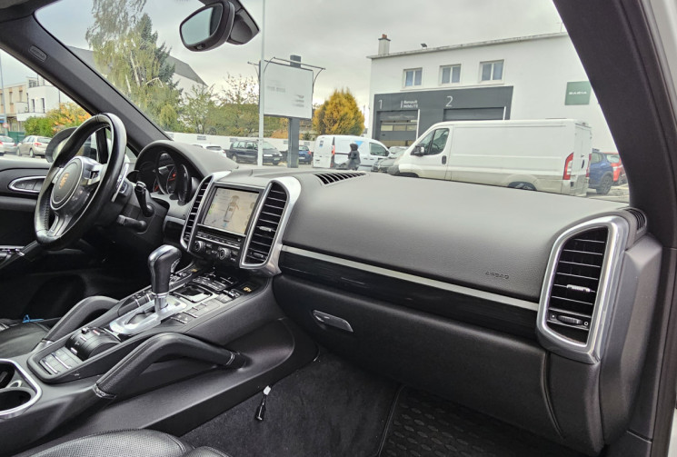 Porsche Cayenne 3.0 v6 