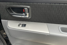 Ford Ranger 2.5 TDCI DOUBLE CABINE 4x4 143cv / Distribution Ok / Attelage / Climatisation / Hardtop Ford Ranger 2.5 TDCI DOUBLE CABINE 4x4 143cv / Distribution Ok / Attelage / Climatisation / Hardtop