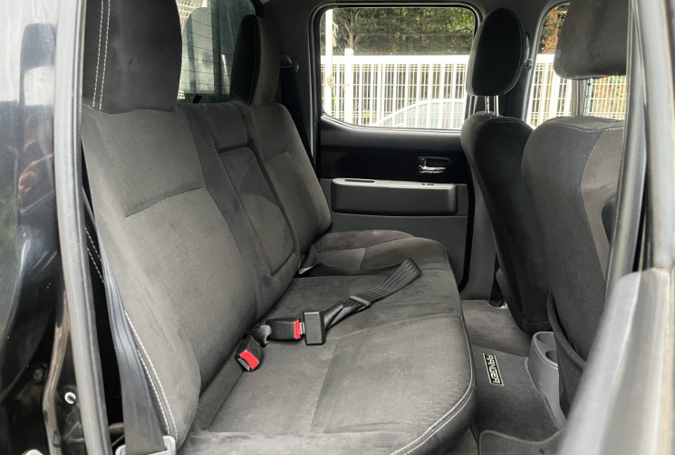 Ford Ranger 2.5 TDCI DOUBLE CABINE 4x4 143cv / Distribution Ok / Attelage / Climatisation / Hardtop Ford Ranger 2.5 TDCI DOUBLE CABINE 4x4 143cv / Distribution Ok / Attelage / Climatisation / Hardtop