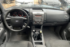 Ford Ranger 2.5 TDCI DOUBLE CABINE 4x4 143cv / Distribution Ok / Attelage / Climatisation / Hardtop Ford Ranger 2.5 TDCI DOUBLE CABINE 4x4 143cv / Distribution Ok / Attelage / Climatisation / Hardtop