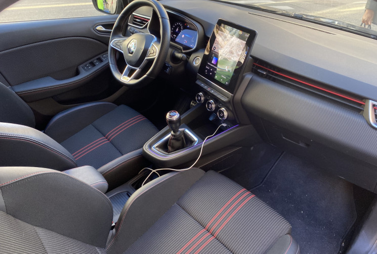 Renault CLIO V 1.3 TCe 140 CH RS LINE 15500 KMS PACK ENTRETIEN RENAULT 2027 Renault CLIO V 1.3 TCe 140 CH RS LINE 15500 KMS PACK ENTRETIEN RENAULT 2027