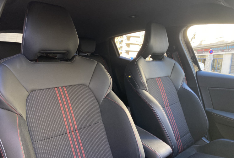 Renault CLIO V 1.3 TCe 140 CH RS LINE 15500 KMS PACK ENTRETIEN RENAULT 2027 Renault CLIO V 1.3 TCe 140 CH RS LINE 15500 KMS PACK ENTRETIEN RENAULT 2027