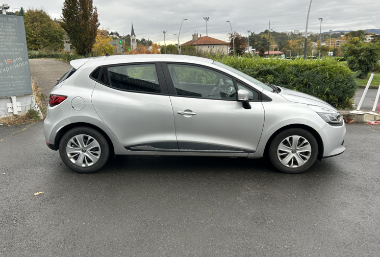 Renault Clio IV ZEN 1.2l 75 CV 1ERE Mains (Entretien Renault)