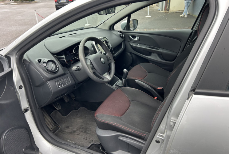 Renault Clio IV ZEN 1.2l 75 CV 1ERE Mains (Entretien Renault)