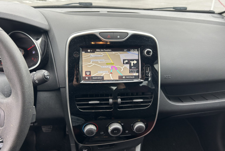 Renault Clio IV ZEN 1.2l 75 CV 1ERE Mains (Entretien Renault)