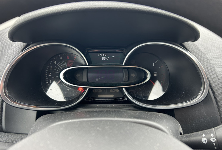 Renault Clio IV ZEN 1.2l 75 CV 1ERE Mains (Entretien Renault)
