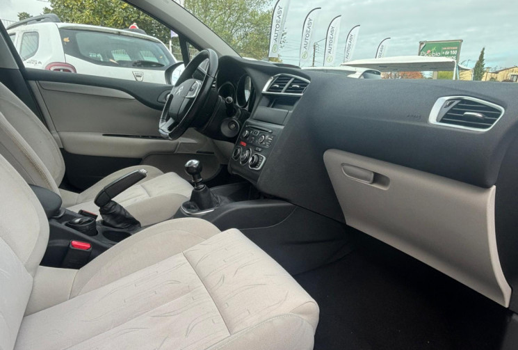 Citroën C4 1.6 HDI 112 COLLECTION / GARANTIE 12 MOIS / DISTRI REFAITE / BON ETAT