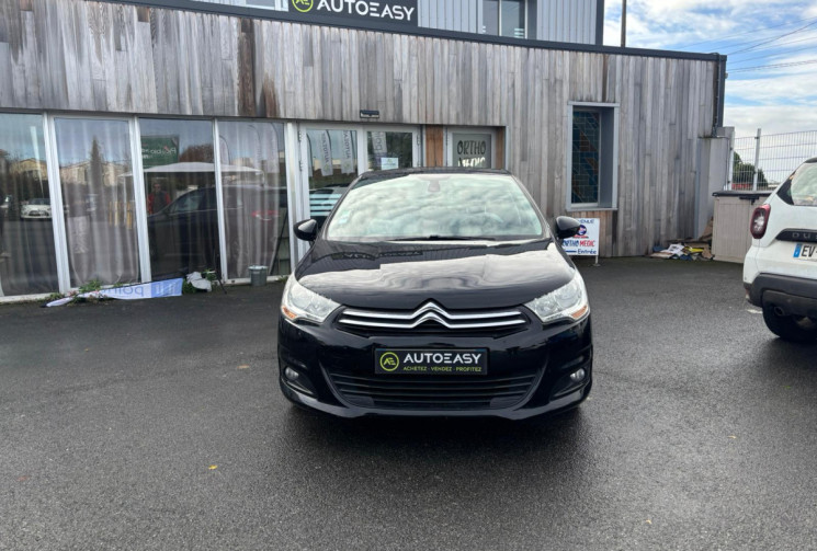 Citroën C4 112 CV 1.6 HDI COLLECTION / GARANTIE 12 MOIS / DISTRI REFAITE / BON ETAT Citroën C4 112 CV 1.6 HDI COLLECTION / GARANTIE 12 MOIS / DISTRI REFAITE / BON ETAT