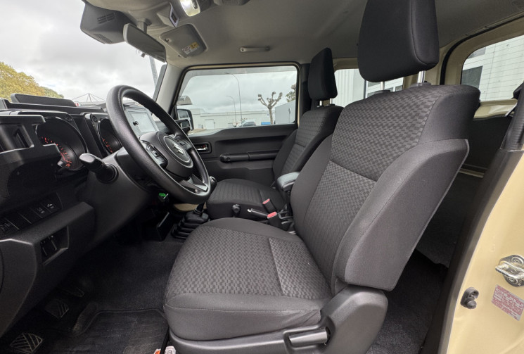 Suzuki Jimny 1.5 VVT PRIVILEGE - GTIE CONSTRUCTEUR - GRAND ECRAN - CARPLAY - CAMERA DE RECUL - TVA
