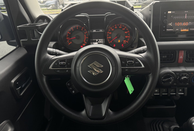 Suzuki Jimny 1.5 VVT PRIVILEGE - GTIE CONSTRUCTEUR - GRAND ECRAN - CARPLAY - CAMERA DE RECUL - TVA