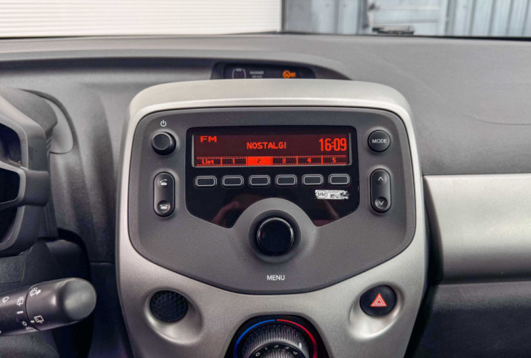 Peugeot 108 82 Active 3 Portes Clim Sièges Chauffants Distribution & révision à jours