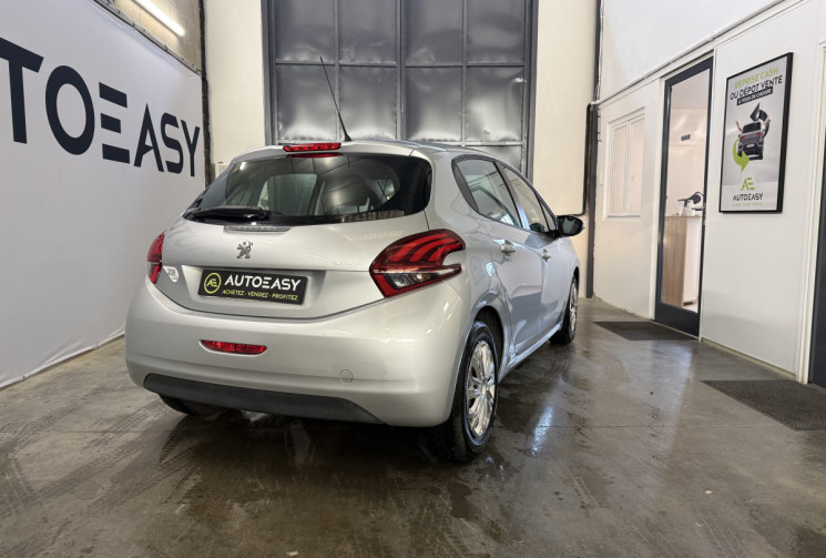 Peugeot 208 1.2 68ch  Peugeot 208 1.2 68ch