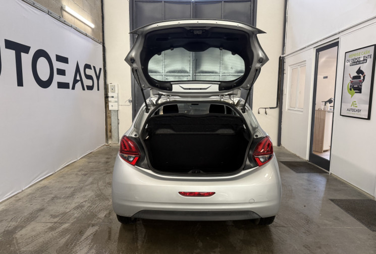 Peugeot 208 1.2 68ch  Peugeot 208 1.2 68ch