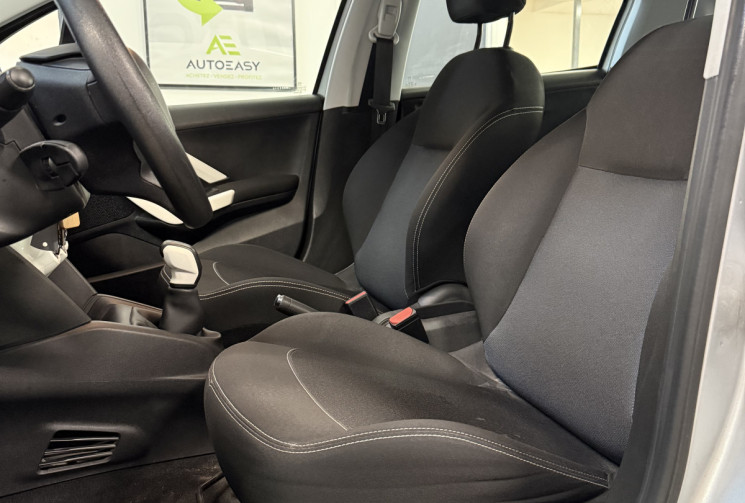 Peugeot 208 1.2 68ch  Peugeot 208 1.2 68ch