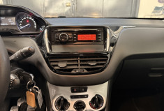 Peugeot 208 1.2 68ch  Peugeot 208 1.2 68ch