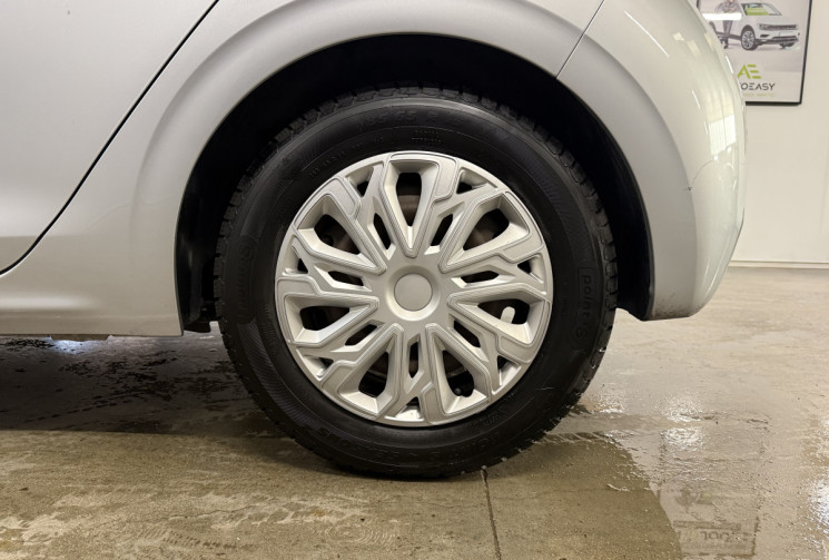 Peugeot 208 1.2 68ch  Peugeot 208 1.2 68ch