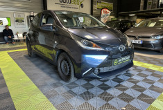 Toyota Aygo 1.0 VVT-i 69 ch x-play 5p CLIM 1ERE MAIN Toyota Aygo 1.0 VVT-i 69 ch x-play 5p CLIM 1ERE MAIN