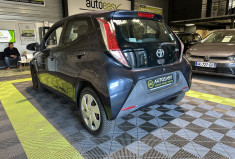 Toyota Aygo 1.0 VVT-i 69 ch x-play 5p CLIM 1ERE MAIN Toyota Aygo 1.0 VVT-i 69 ch x-play 5p CLIM 1ERE MAIN