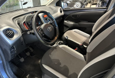 Toyota Aygo 1.0 VVT-i 69 ch x-play 5p CLIM 1ERE MAIN Toyota Aygo 1.0 VVT-i 69 ch x-play 5p CLIM 1ERE MAIN