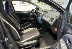 Toyota Aygo 1.0 VVT-i 69 ch x-play 5p CLIM 1ERE MAIN Toyota Aygo 1.0 VVT-i 69 ch x-play 5p CLIM 1ERE MAIN