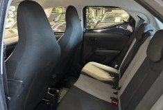 Toyota Aygo 1.0 VVT-i 69 ch x-play 5p CLIM 1ERE MAIN Toyota Aygo 1.0 VVT-i 69 ch x-play 5p CLIM 1ERE MAIN