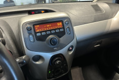 Toyota Aygo 1.0 VVT-i 69 ch x-play 5p CLIM 1ERE MAIN Toyota Aygo 1.0 VVT-i 69 ch x-play 5p CLIM 1ERE MAIN