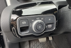 Mercedes CLA 220D 190CH AMG LINE 8G-DCT / PACK AMBIANCE / TOIT OUVRANT / SIEGE CHAUFFANT / CARPLAY Mercedes CLA 220D 190CH AMG LINE 8G-DCT / PACK AMBIANCE / TOIT OUVRANT / SIEGE CHAUFFANT / CARPLAY