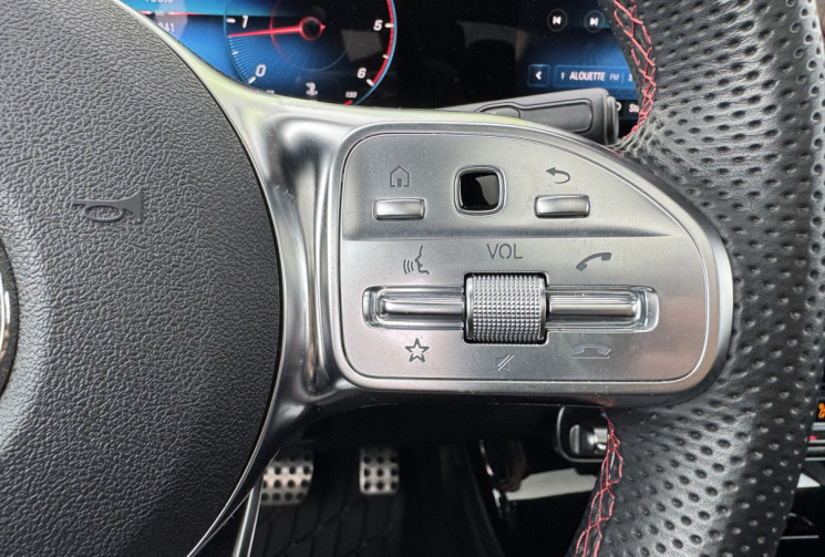 Mercedes CLA 220D 190CH AMG LINE 8G-DCT / PACK AMBIANCE / TOIT OUVRANT / SIEGE CHAUFFANT / CARPLAY Mercedes CLA 220D 190CH AMG LINE 8G-DCT / PACK AMBIANCE / TOIT OUVRANT / SIEGE CHAUFFANT / CARPLAY