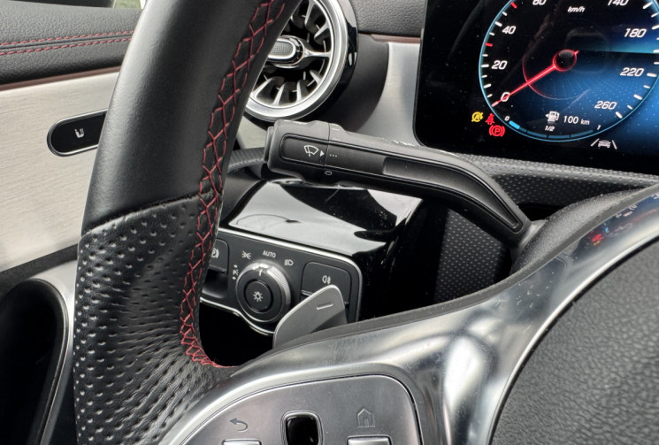 Mercedes CLA 220D 190CH AMG LINE 8G-DCT / PACK AMBIANCE / TOIT OUVRANT / SIEGE CHAUFFANT / CARPLAY Mercedes CLA 220D 190CH AMG LINE 8G-DCT / PACK AMBIANCE / TOIT OUVRANT / SIEGE CHAUFFANT / CARPLAY