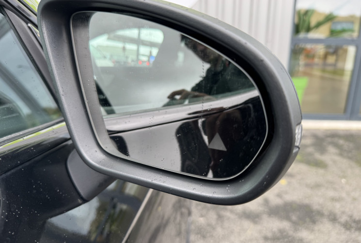 Mercedes CLA 220D 190CH AMG LINE 8G-DCT / PACK AMBIANCE / TOIT OUVRANT / SIEGE CHAUFFANT / CARPLAY Mercedes CLA 220D 190CH AMG LINE 8G-DCT / PACK AMBIANCE / TOIT OUVRANT / SIEGE CHAUFFANT / CARPLAY