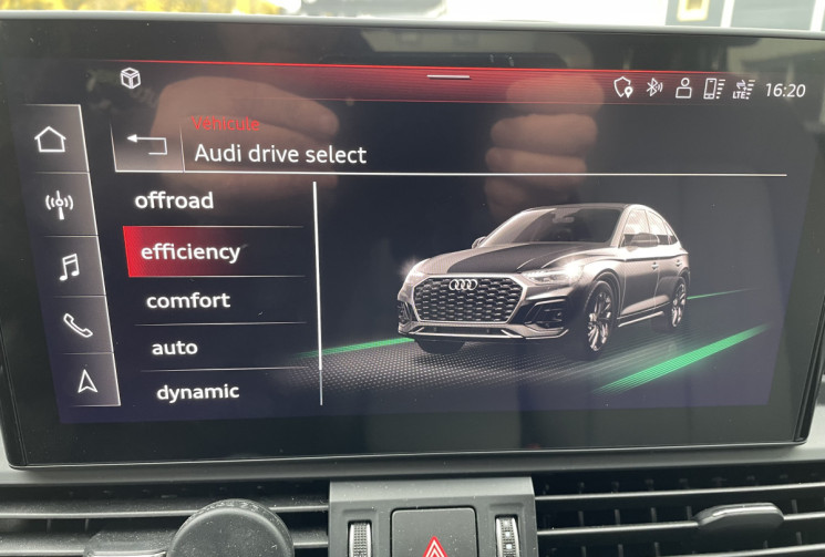 Audi Q5  Sportback 40 TDI Mild Hybrid 204 ch S line Quattro S tronic 7/  Sellerie Cuir Gris