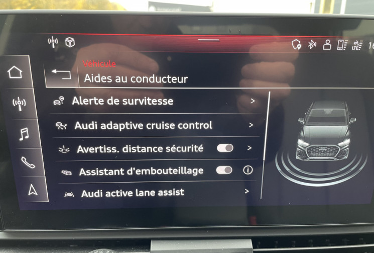 Audi Q5  Sportback 40 TDI Mild Hybrid 204 ch S line Quattro S tronic 7/  Sellerie Cuir Gris