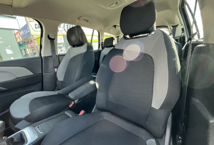 Citroën Grand C4 Picasso 1.6 BlueHDi 120 ch Citroën Grand C4 Picasso 1.6 BlueHDi 120 ch
