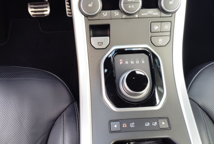 Land-Rover Range Rover Evoque  2.0 TD4 180 HSE Dynamic BVA Mark IV Land-Rover Range Rover Evoque  2.0 TD4 180 HSE Dynamic BVA Mark IV