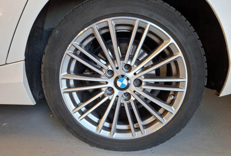 BMW Série 1 1.5 116 URBAN CHIC BVA GARANTIE 6 MOIS BMW Série 1 1.5 116 URBAN CHIC BVA GARANTIE 6 MOIS