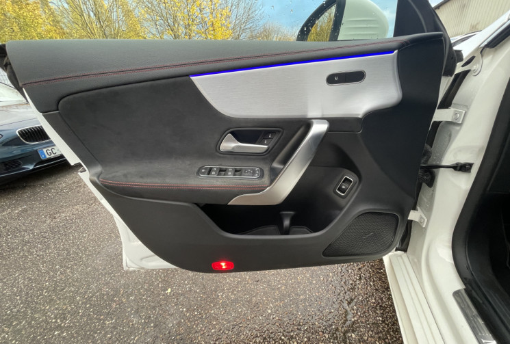 Mercedes CLA  200 163 ch AMG Line 7G-DCT / Siège chauffants