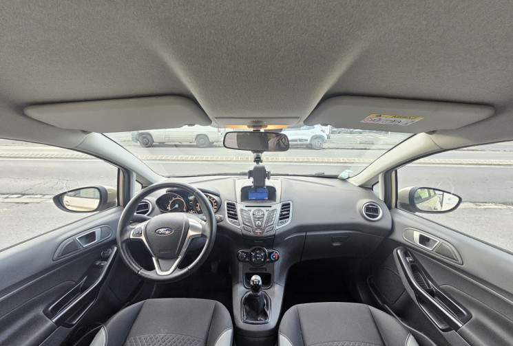 Ford Fiesta 1.25 82 ch Edition 5 portes Ford Fiesta 1.25 82 ch Edition 5 portes