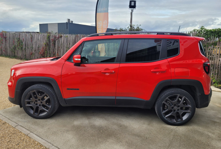 Jeep Renegade 1.3 GSE TURBO T4 240 AT6 4XE Jeep Renegade 1.3 GSE TURBO T4 240 AT6 4XE