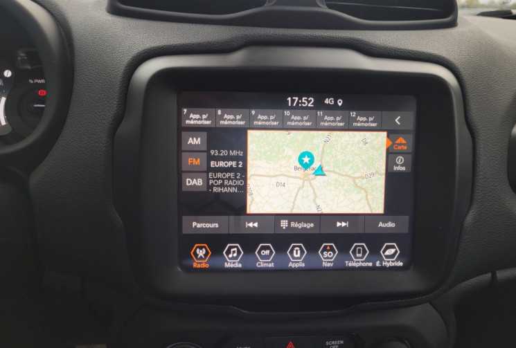 Jeep Renegade 1.3 GSE TURBO T4 240 AT6 4XE Jeep Renegade 1.3 GSE TURBO T4 240 AT6 4XE