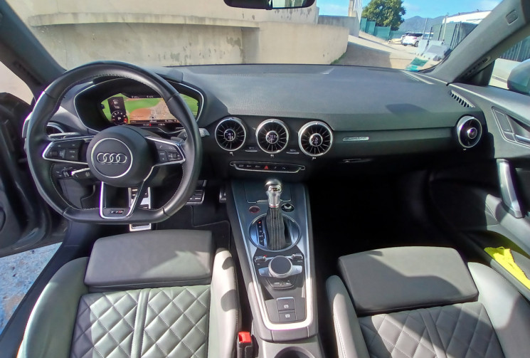 Audi TTS série 3 Coupé TTS 2.0 TFSi 16V Quattro S Tronic 310 Audi TTS série 3 Coupé TTS 2.0 TFSi 16V Quattro S Tronic 310