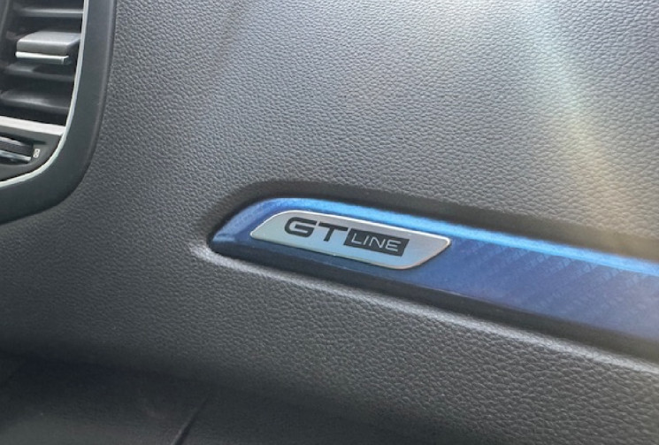 Renault Megane IV GT-LINE 1.2 TCe 16V 130 cv / TOIT OUVRANT / CAR PLAY / CAMERA / PAR ASSIST /  Renault Megane IV GT-LINE 1.2 TCe 16V 130 cv / TOIT OUVRANT / CAR PLAY / CAMERA / PAR ASSIST /