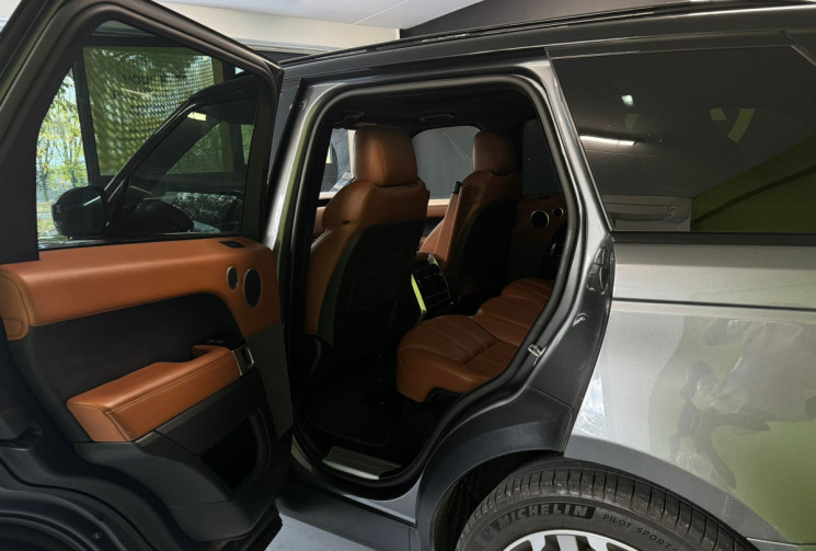 Land-Rover Range Rover Sport Mark IV SDV6 3.0L * Toit Ouvrant / Sièges Chauffant / Attelage