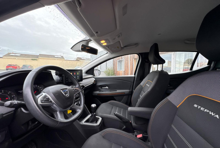 Dacia Sandero  III  STEPWAY 1.0 100 CONFORT / BON ETAT / GARANTIE 12 MOIS  Dacia Sandero  III  STEPWAY 1.0 100 CONFORT / BON ETAT / GARANTIE 12 MOIS